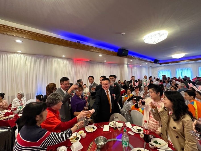 米兰积极争,取沃克转会,上车,香港赛马会,赛程安排,赛果查询,马匹资料,赛事分析