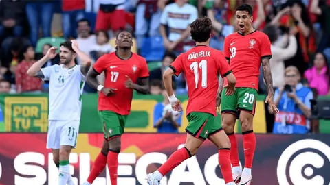 郑钦文迈阿密赛首秀取胜